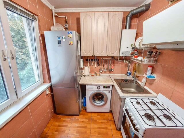 2-к. квартира, 54 м², 2/5 эт.