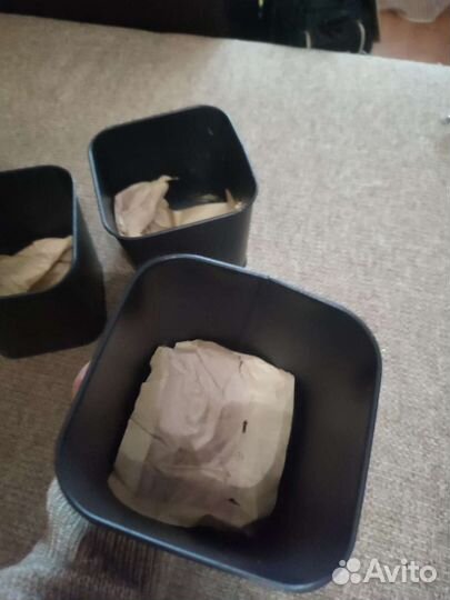 Нов жестяные горшочки