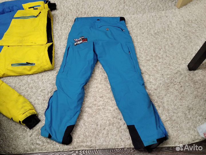 Горнолыжный костюм