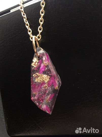 Кулон с цепочкой