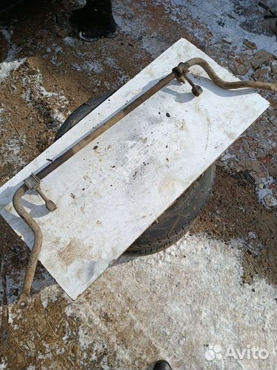 Стабилизатор передний Кия Спортейдж 1 2000г