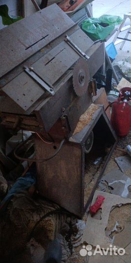 Деревообрабатывающий станок