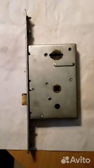 Замки дверные врезные бу