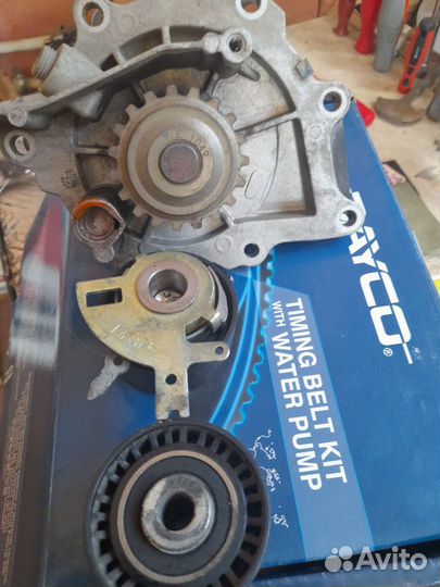 Помпа и ролики грм.фрилендер 2 2010г б/у