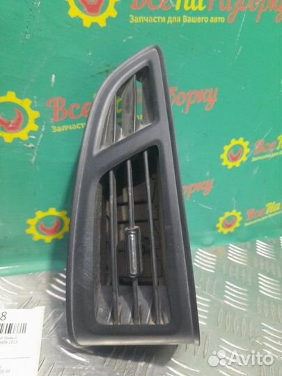 Дефлектор воздуховода правый Ford Focus 3 седан