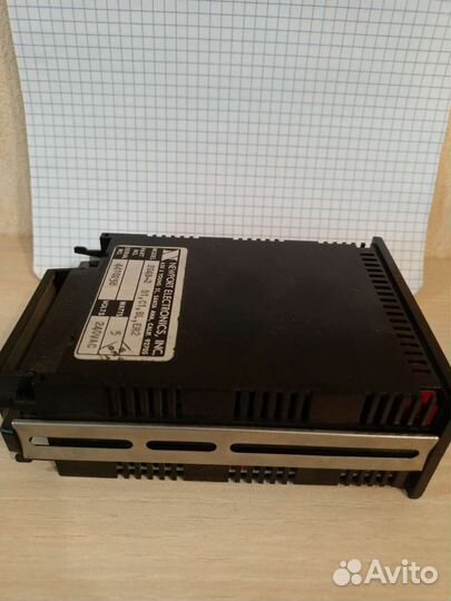 Счётчик панельный Newport Electronics