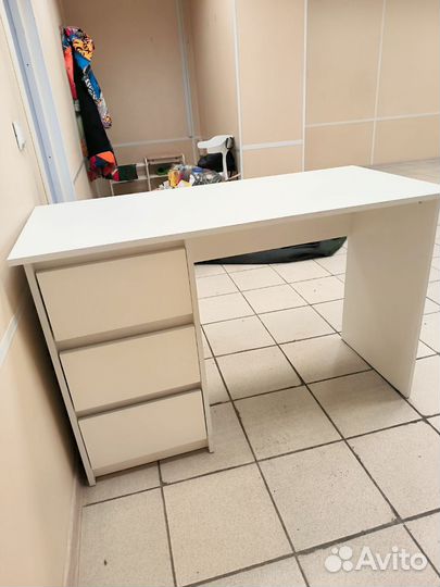 Столы стулья обувница (для дома или офиса)