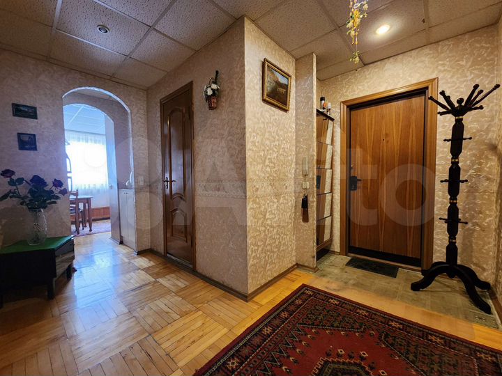 4-к. квартира, 105,6 м², 9/17 эт.