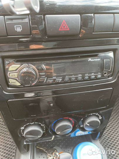 Магнитофон Pioneer DEH-1600UB