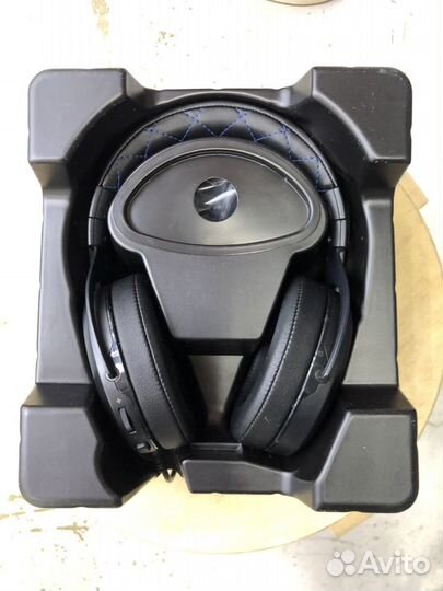 Игровые наушники Corsair HS50