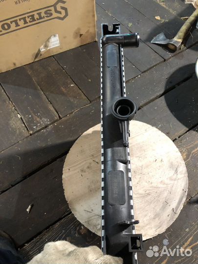 Радиатор охлаждения двигателя Suzuki Jimny II