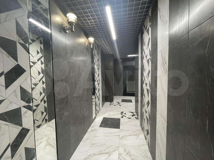 2-к. квартира, 63,5 м², 1/9 эт.