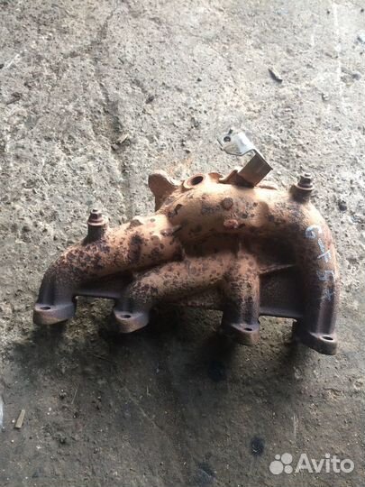 Коллектор выпускной Фольцваген Джетта 1.6