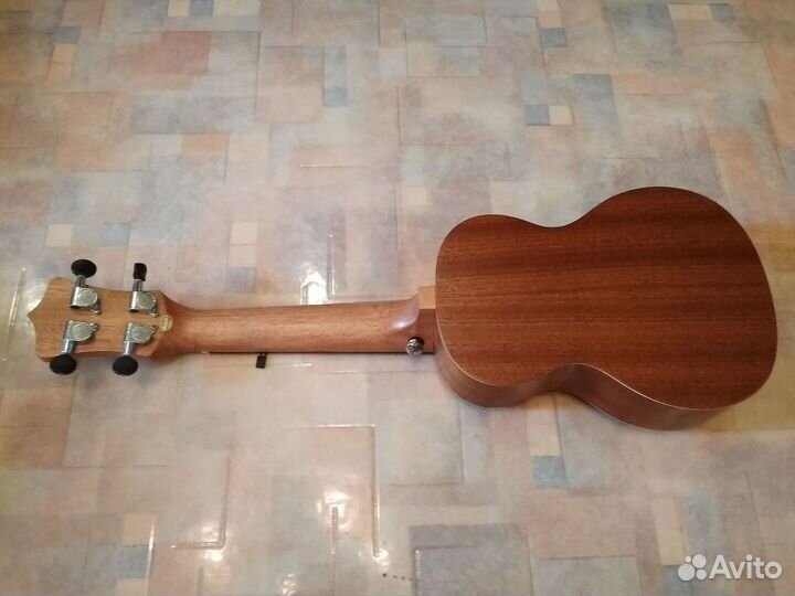 Укулеле сопрано Enya + аксессуары