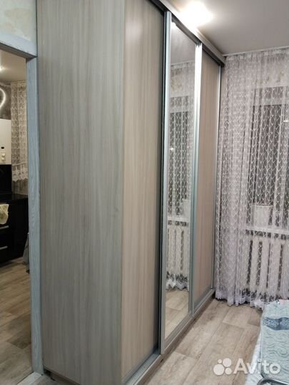 Шкаф купе трехстворчатый