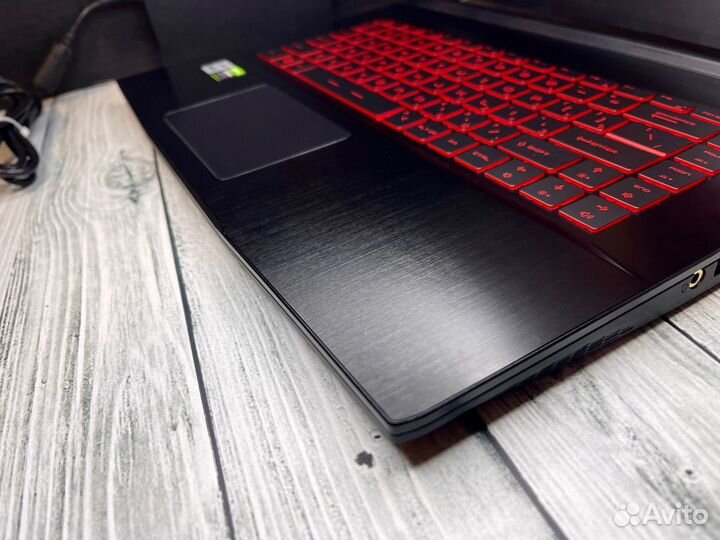 Игровой ноутбук MSI RTX3060/144гц/512/16