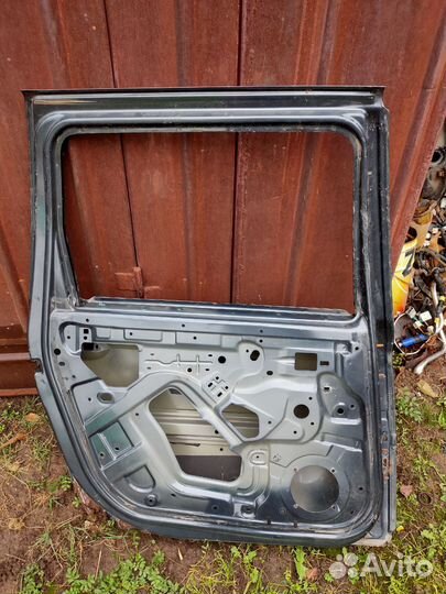 Задняя левая дверь LADA largus, dacia logan