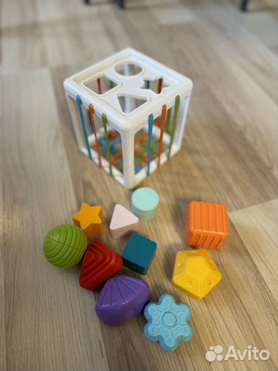 Детская развивающая игрушка сортер