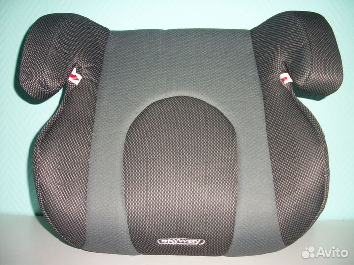 Автокресло детское/бустер/ серое от 22 до 36 кг