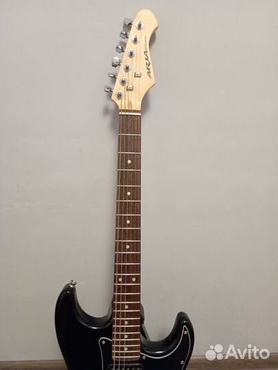 Электрогитара Aria+комбик Randall+чехол+ремень