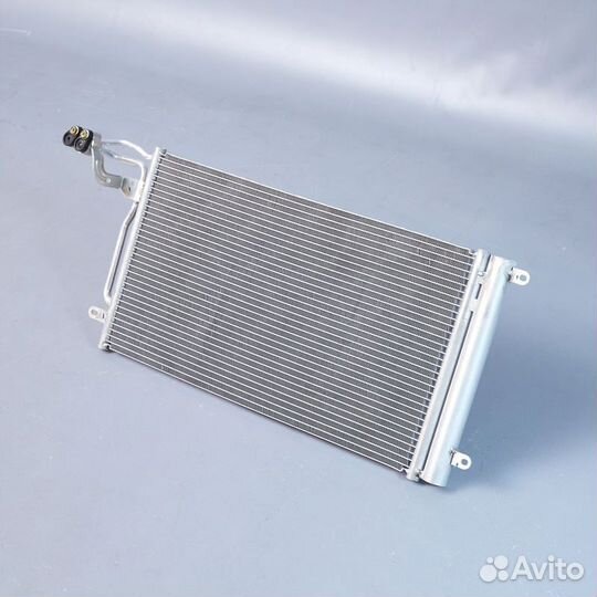 Радиатор кондиционера Volkswagen Polo 5