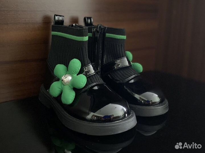 Ботинки демисезонные для девочки 24