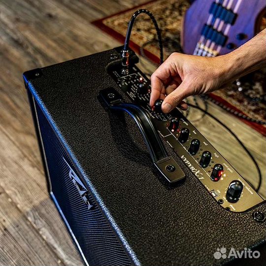 Peavey Vypyr X1 моделирующий гитарный комбоусилите