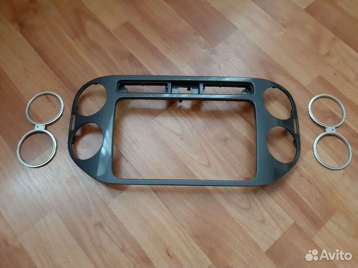 Оригинальная магнитола Volkswagen Tiguan 2012