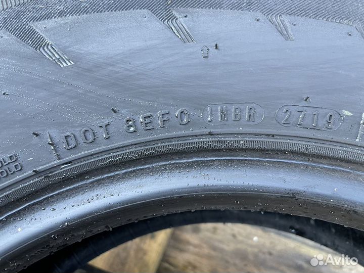 Nexen Winguard WT1 215/75 R16C