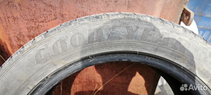 Goodyear EfficientGrip SUV 4x4 225/55 R18 98V