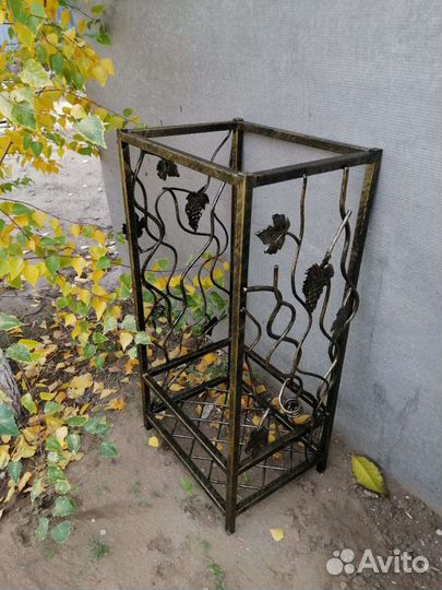 Дровница в баню