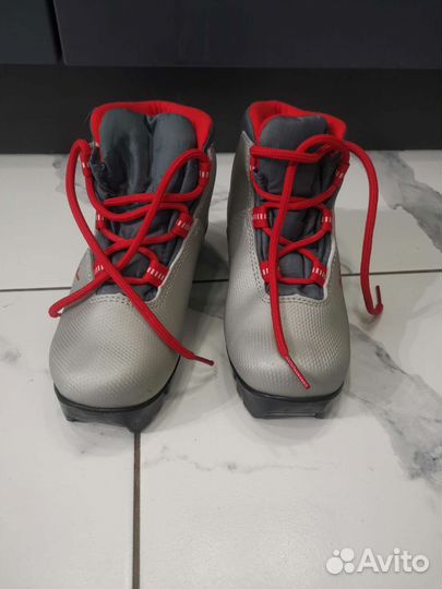 Лыжные ботинки, 30