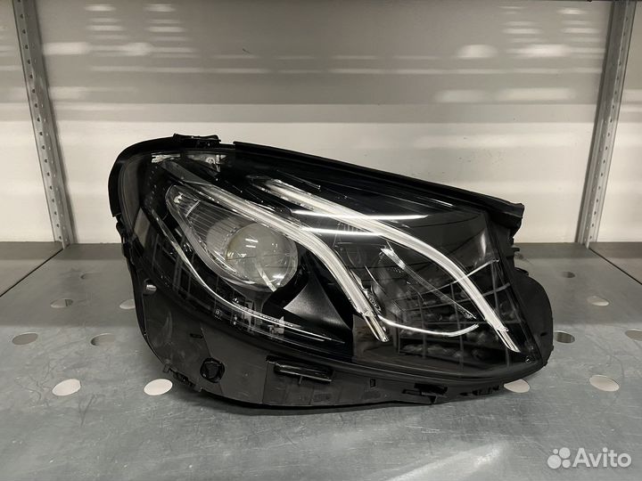 Правая фара Mercedes E213 W213 дорестайлинг