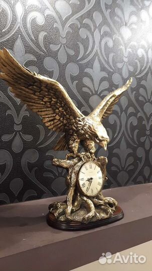 Статуэтка часы