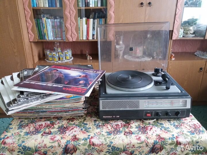 Грампластинки, проигрыватель виниловых пластинок