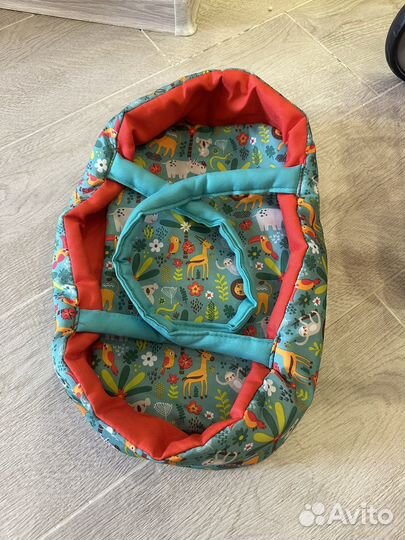 Коляска кукольная