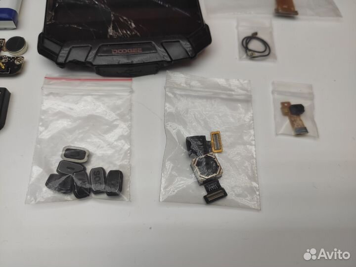 Смартфон Doogee S60 на зачасти