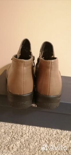 Caprice ботинки кожа осенние 38,5 H