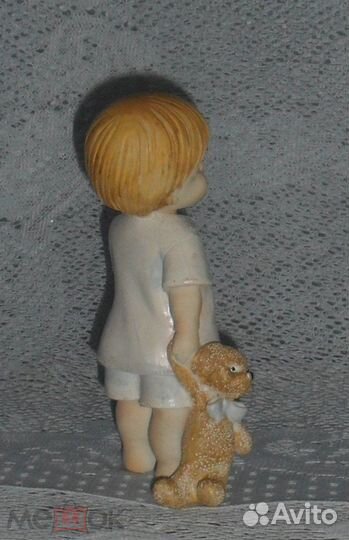 Фигурка. Мальчик с собачкой. Винтаж