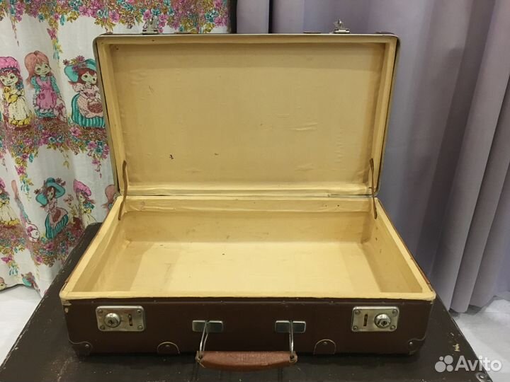 Старинные чемоданы