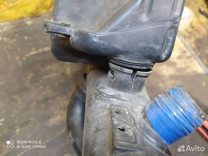 Воздухозаборник Nissan Primera P10