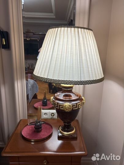 Лампа настольная