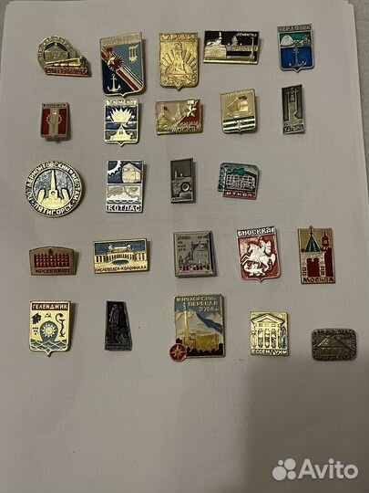 Коллекция значков СССР города