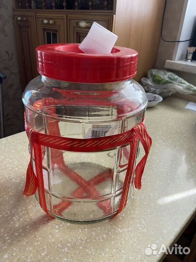 Банки стеклянные 10 л и 5 л