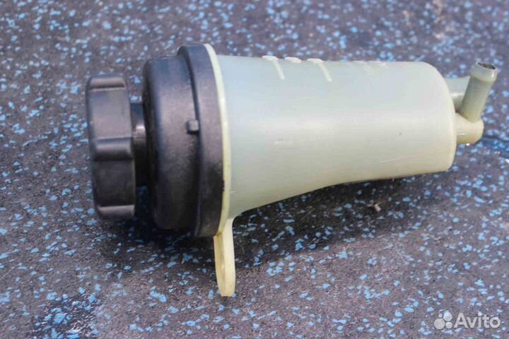 Бачок гидроусилителя руля Ford Focus II (Форд Фоку