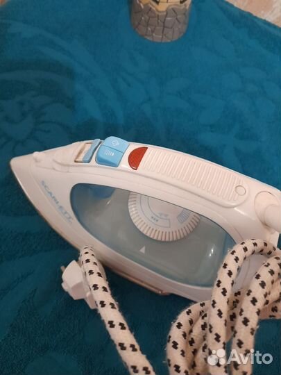 Утюг с парогенератором skarlett