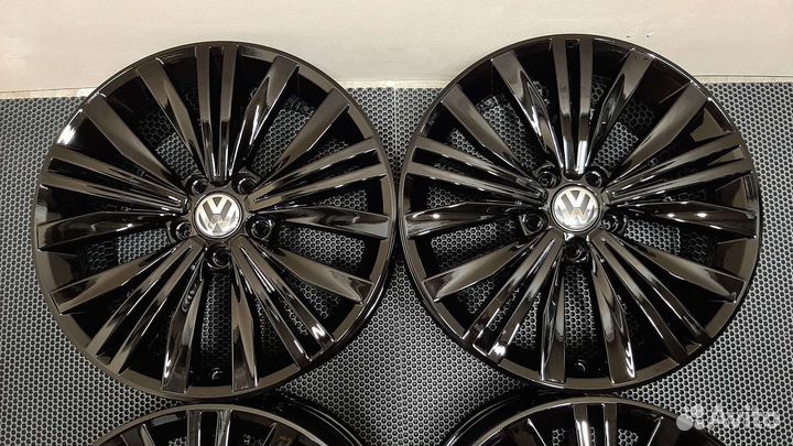 Оригинальные диски Volkswagen Tiguan R18 комплект