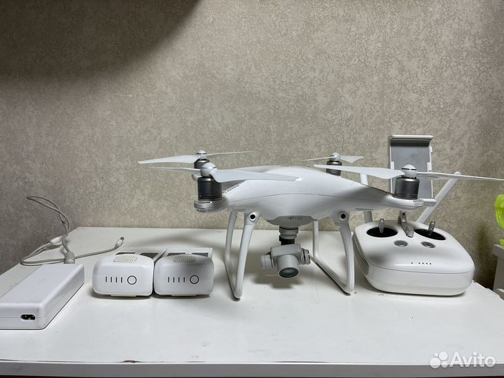 Квадрокоптер dji phantom 4