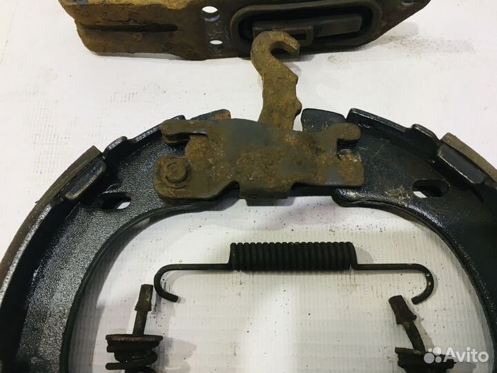 Комплект колодок ручника kia ceed 1