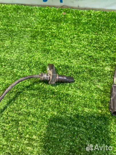 Датчик ABS(4) передний левый Toyota Sienta NSP170